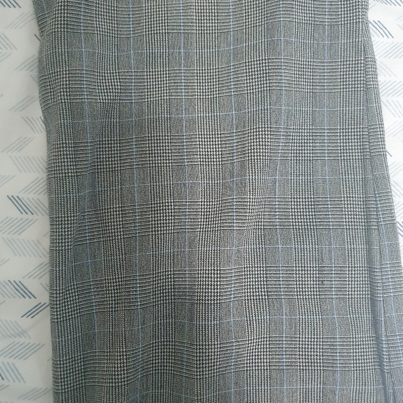 Worthington Pants Size 10P. Colors brown,grey and turquoise - Picture 6 of 7